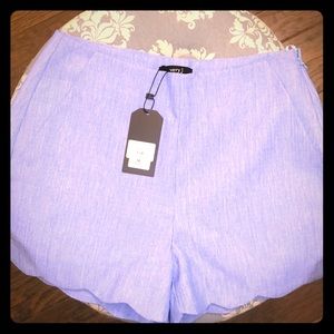 BNWT scalloped high-waisted shorts